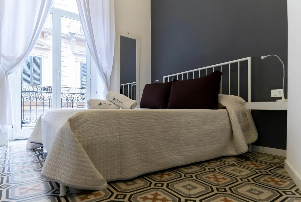 ** Bed & Breakfast C'Era Una Volta Palermo Italy